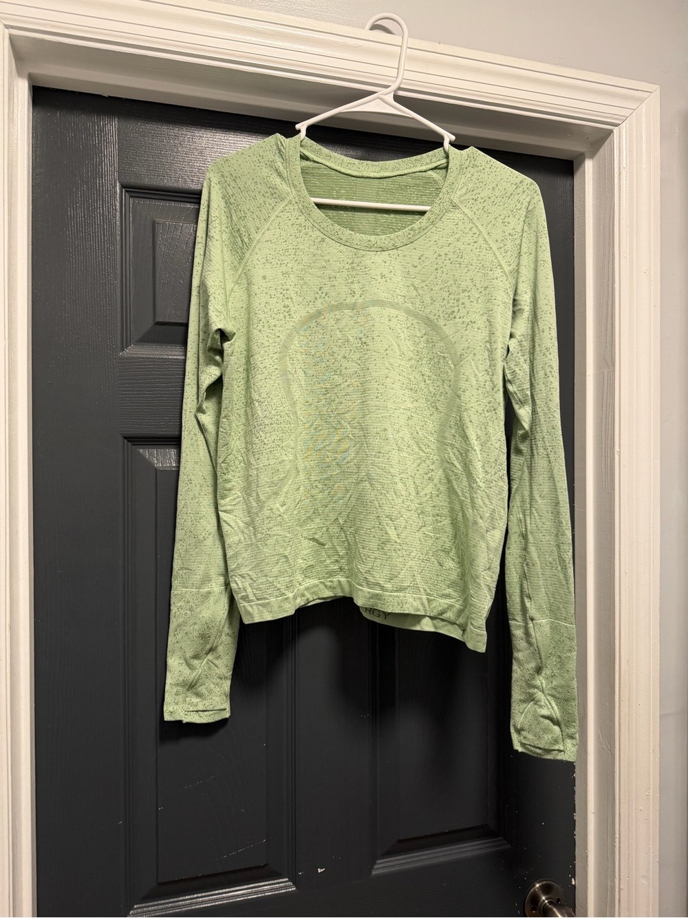 Lululemon Swiftly Tech Long Sleeve in Green Size 12